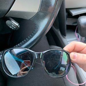 Costa Del Mar La Mar sunglasses